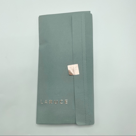 Laruce Beauty Face Brush Set - Picture 3 of 13